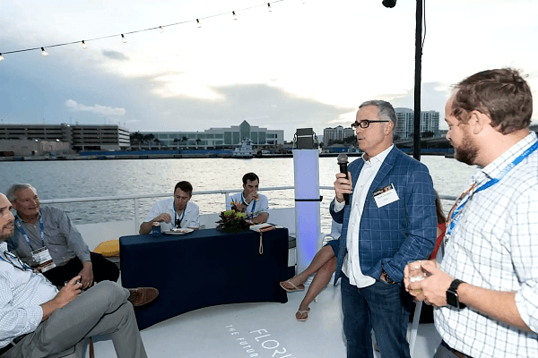 Teknede İş Bayi Toplantıları